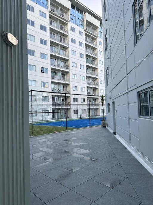 Immaculate 3 Bd 2 Bth Apartment -Free Carpark & Pool Auckland Kültér fotó