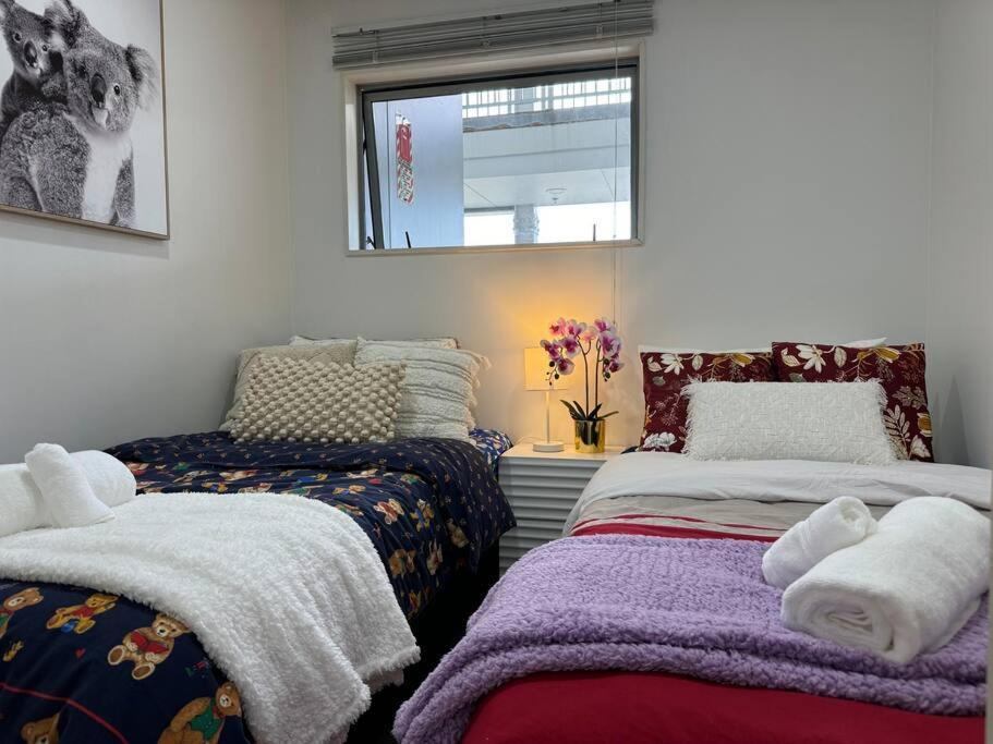 Immaculate 3 Bd 2 Bth Apartment -Free Carpark & Pool Auckland Kültér fotó