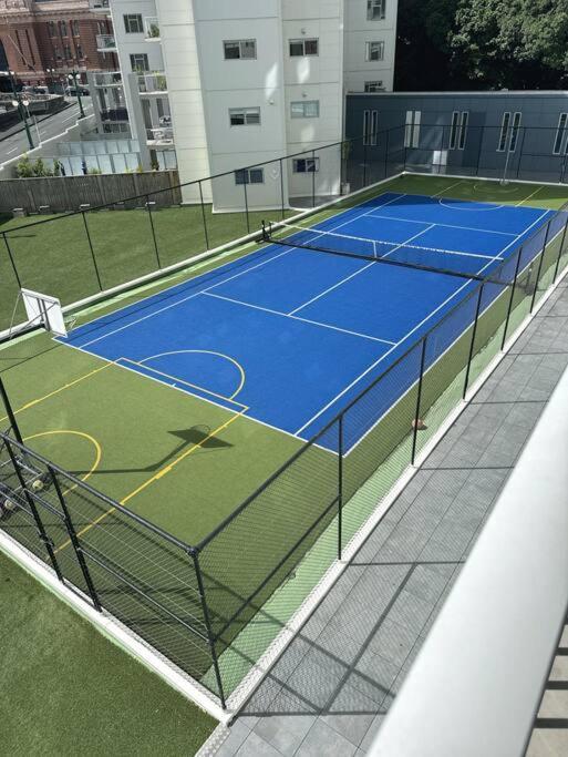 Immaculate 3 Bd 2 Bth Apartment -Free Carpark & Pool Auckland Kültér fotó